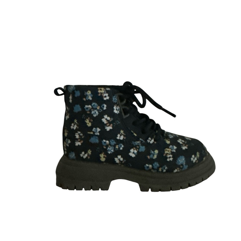 OshKosh B’gosh Floral Boots Like New sz 7 mos